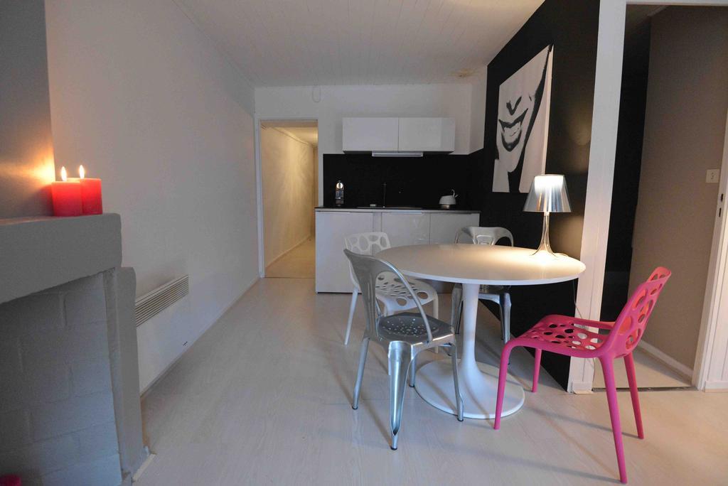 "Un Lieu Unique" Le Cozy Lägenhet Annecy Rum bild
