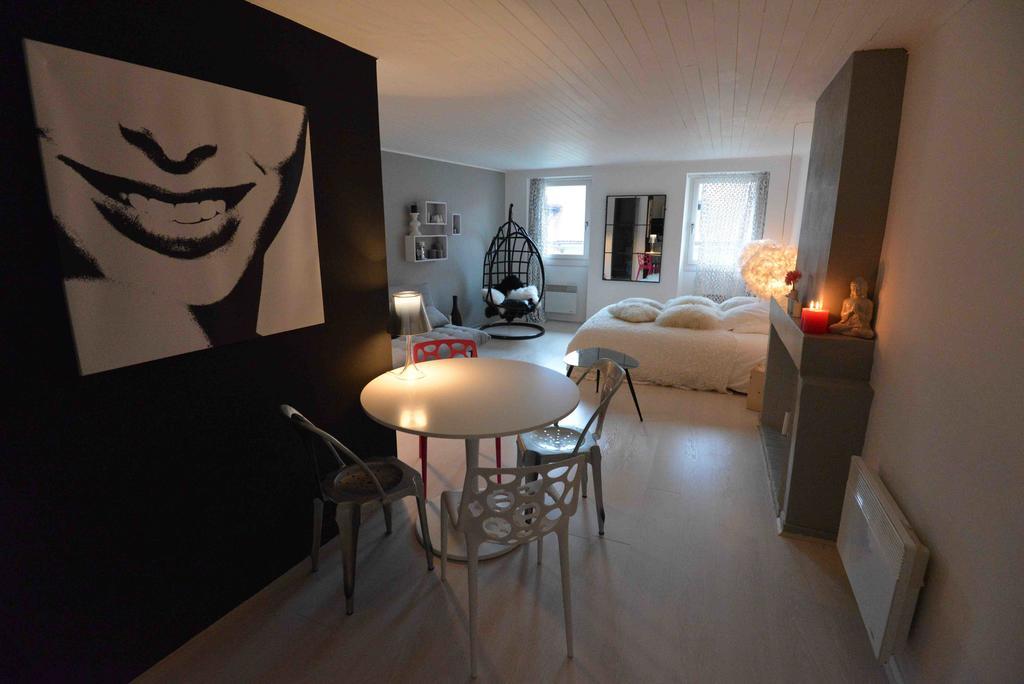 "Un Lieu Unique" Le Cozy Lägenhet Annecy Rum bild